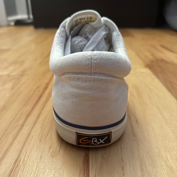 Men’s GBX Sneakers - White color - Shoe size 9 - Picture 4 of 5